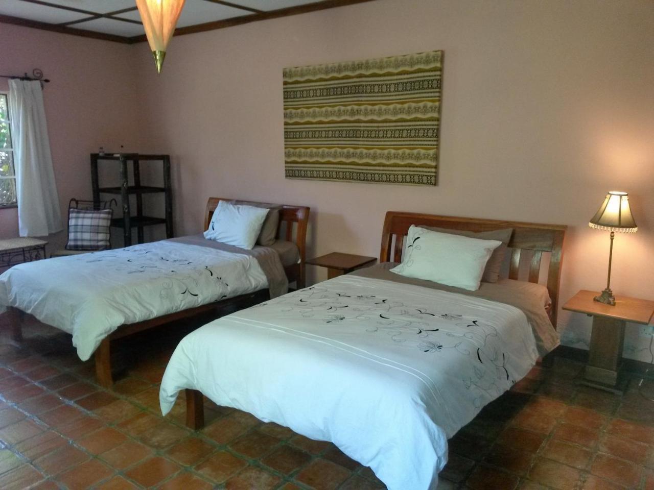 Mwanzo Lodge ナイバシャ エクステリア 写真